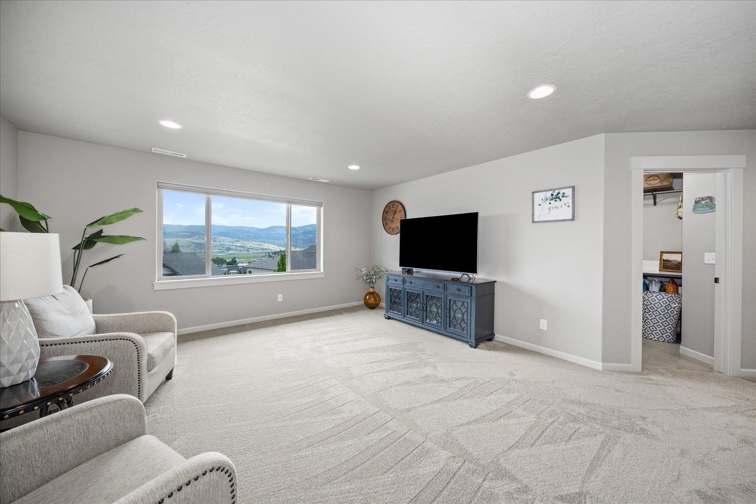 17919 East Daystar Road Spokane Valley, WA 99016 - Photo 16 of 38