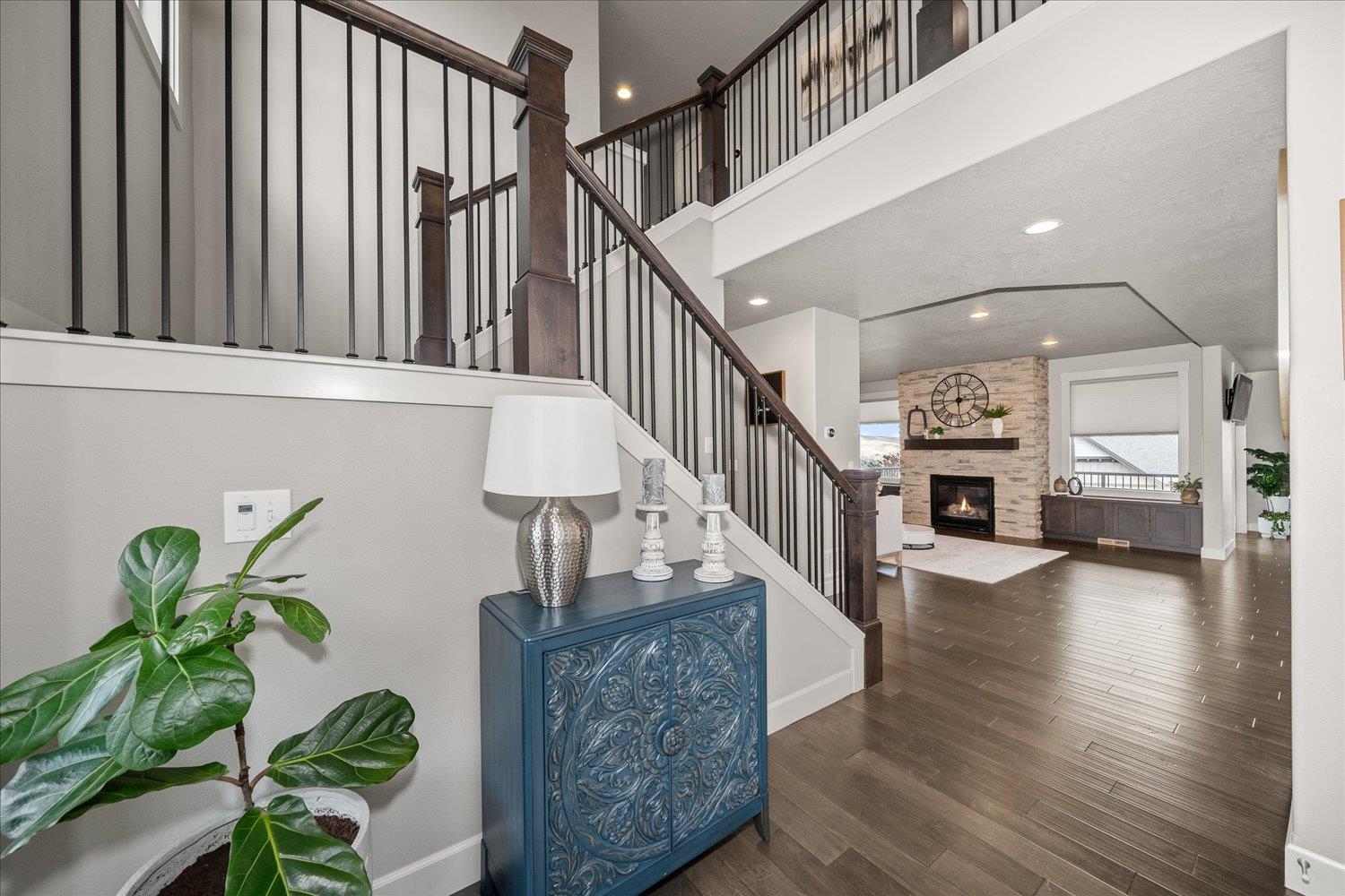 17919 East Daystar Road Spokane Valley, WA 99016 - Photo 2 of 38
