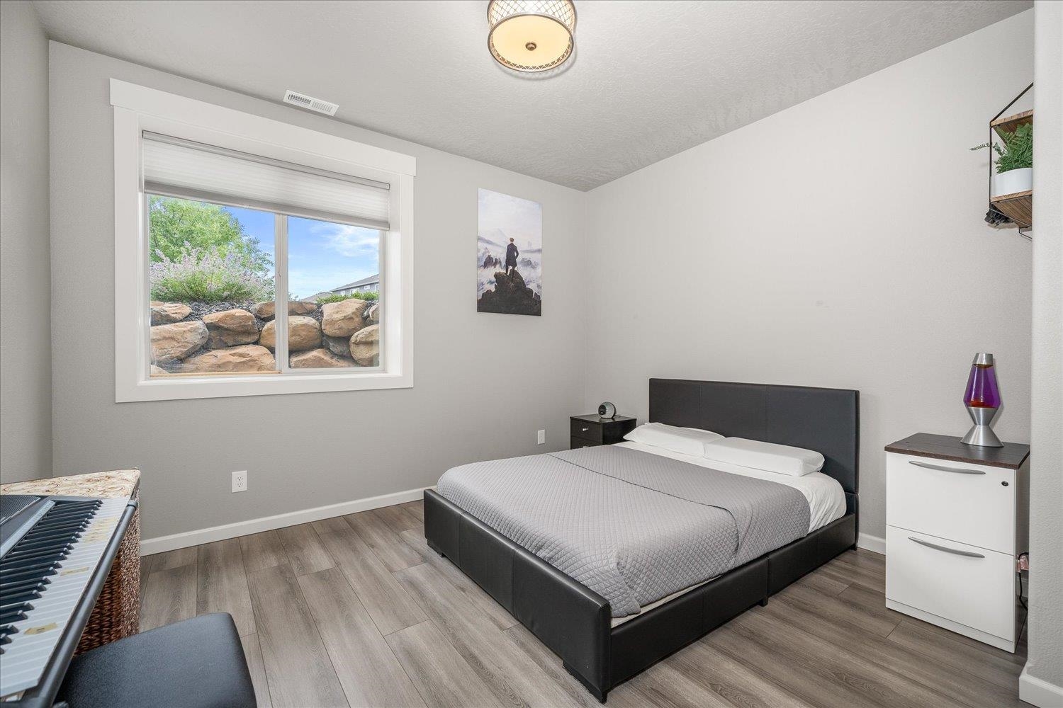 17919 East Daystar Road Spokane Valley, WA 99016 - Photo 25 of 38