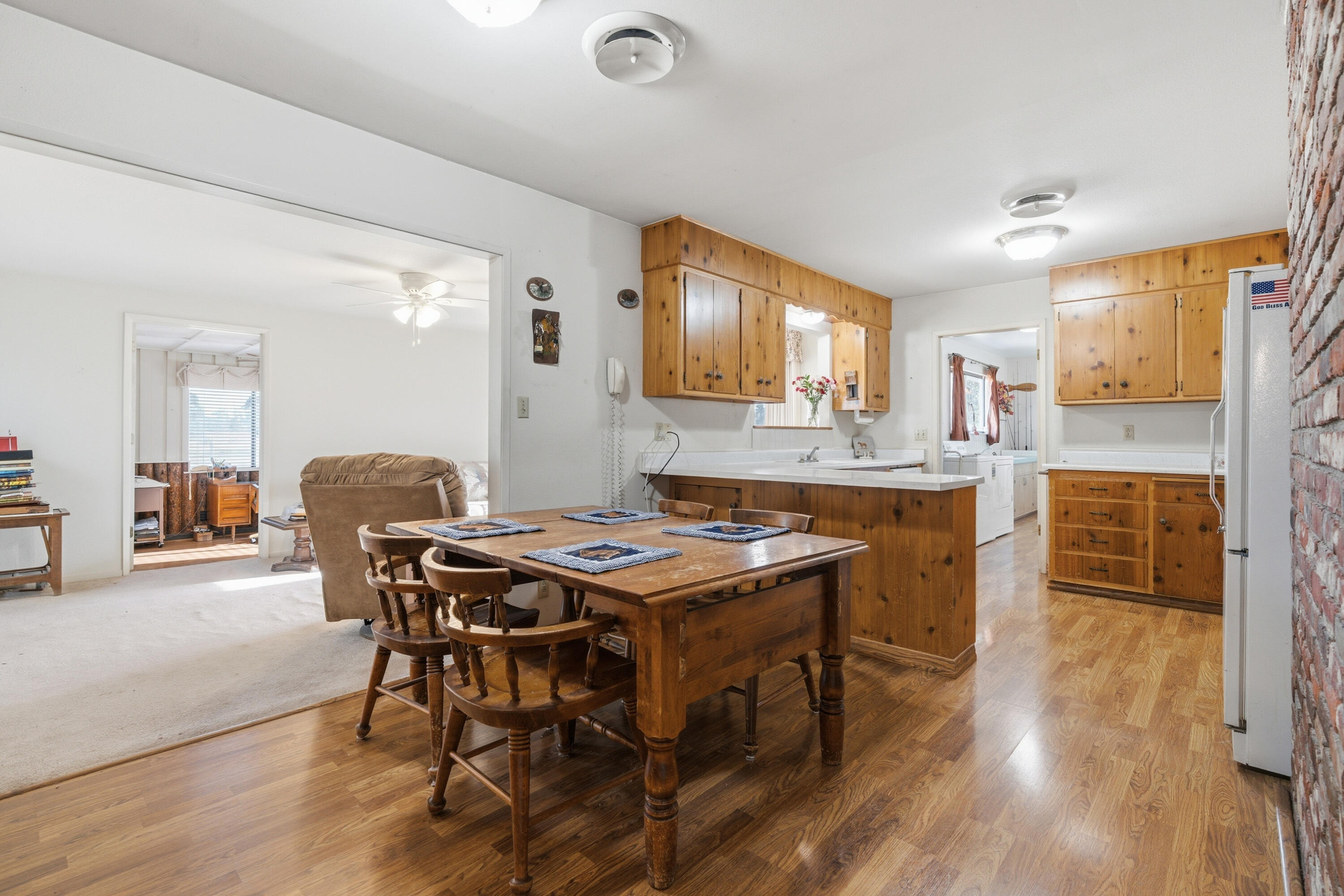 21241 Boyle Road Redding, CA 96003 - Photo 12 of 61 kitchen & dining area