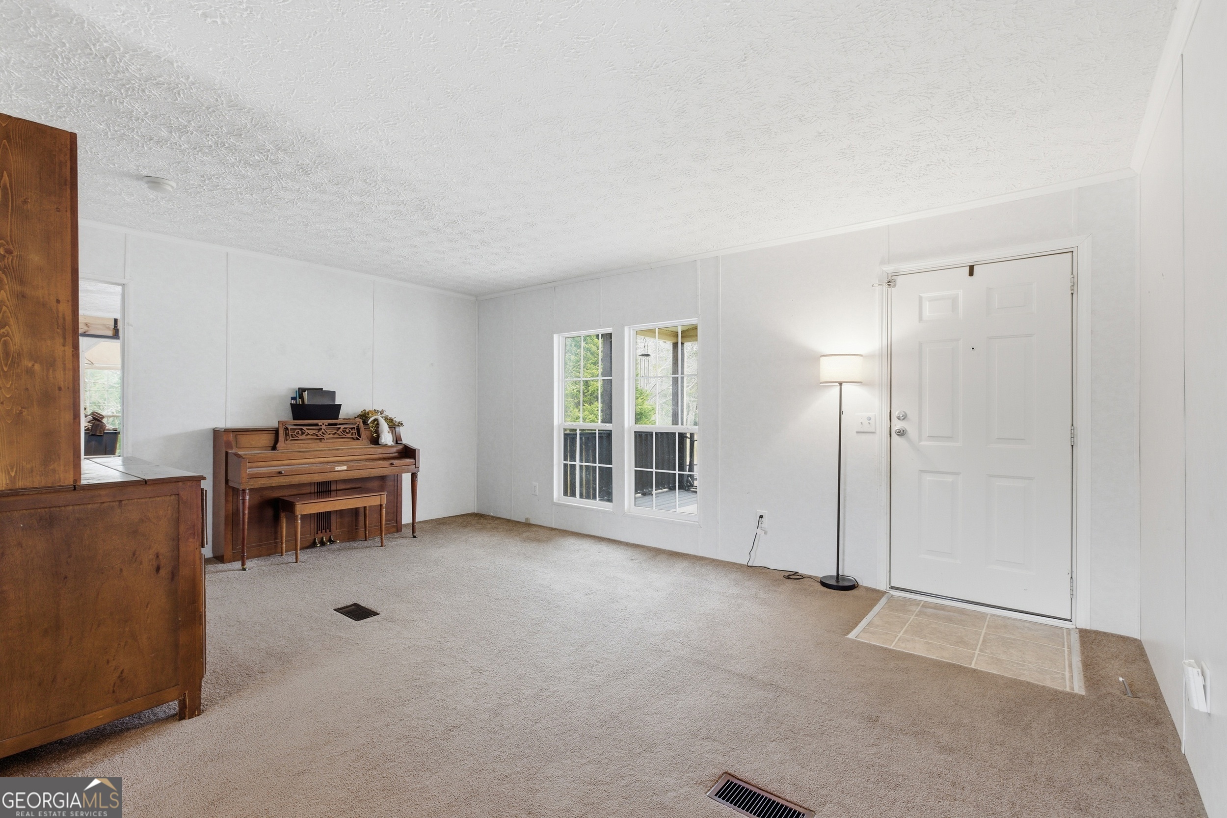 611 Dooley Road Clarkesville, GA 30523 - Photo 5 of 55