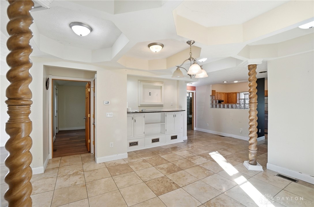 4898 Graham Street Springfield, OH 45502 - Photo 8 of 45