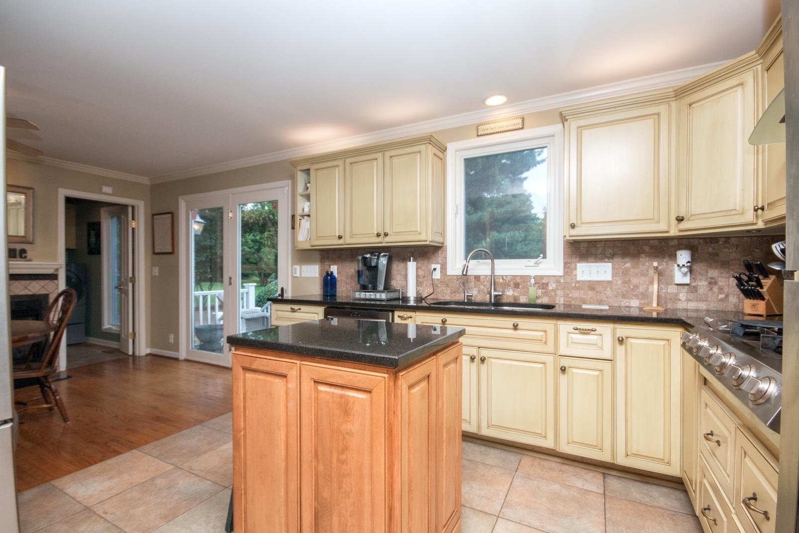 5233 Rustic Way Old Hickory, TN 37138 - Photo 7 of 30 Gallery Image 7