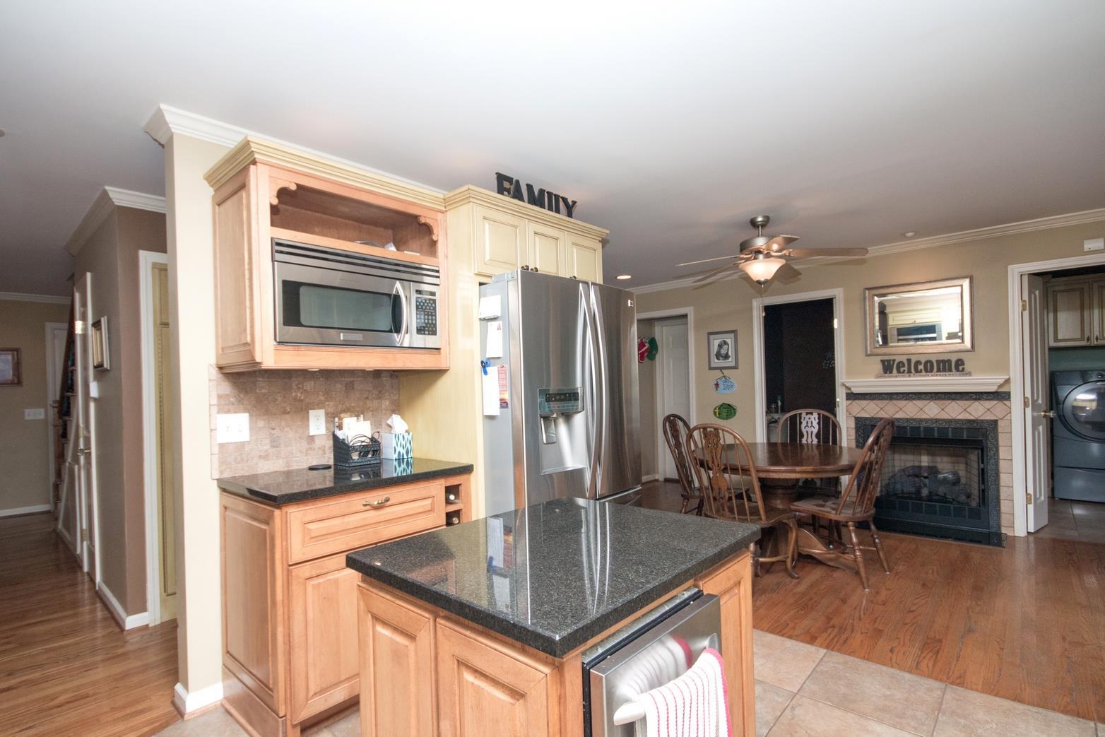 5233 Rustic Way Old Hickory, TN 37138 - Photo 8 of 30 Gallery Image 8