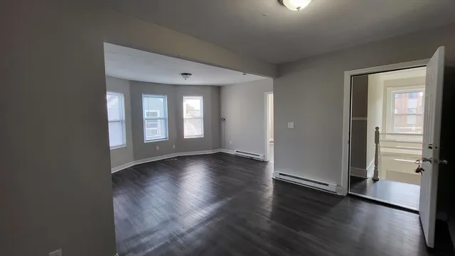 $1,800 | 145 4th Street, Unit 3, Leominster, MA 01453