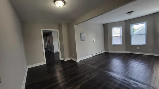 $1,800 | 145 4th Street, Unit 3, Leominster, MA 01453