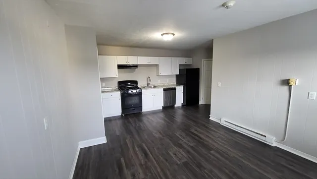 $1,800 | 145 4th Street, Unit 3, Leominster, MA 01453