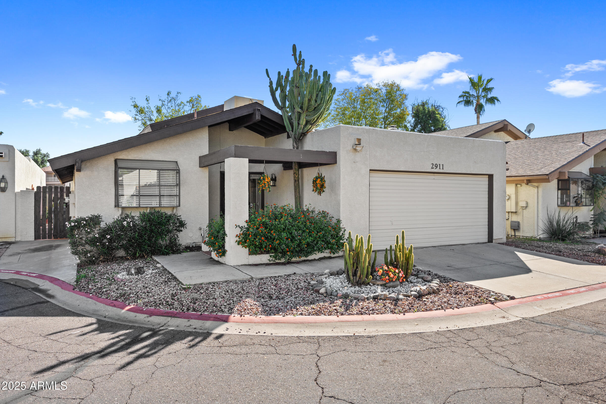 2911 West Cholla Street Phoenix, AZ 85029 - Photo 2 of 43 Exterior