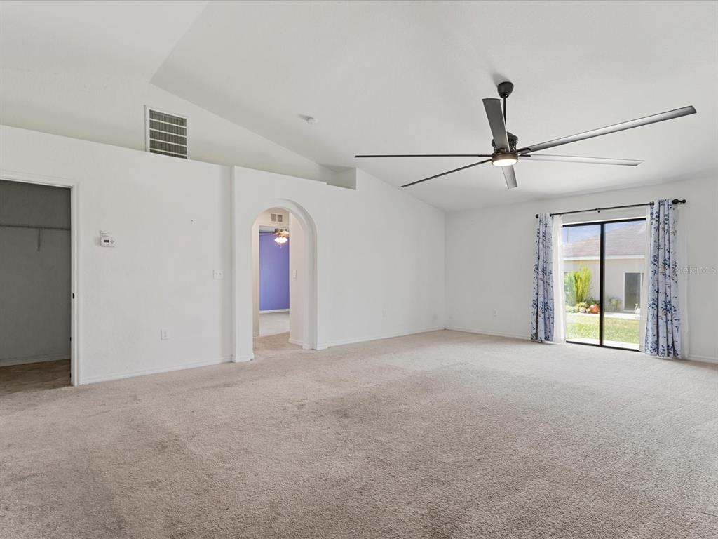 630 Valencia Court Dundee, FL 33838 - Photo 11 of 24