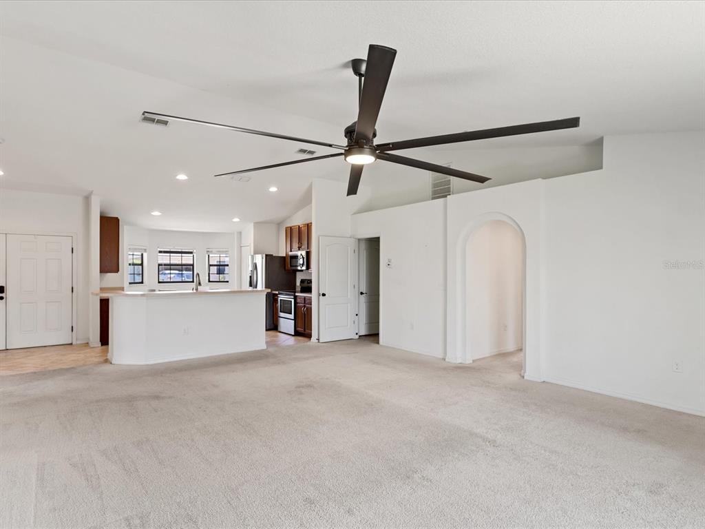 630 Valencia Court Dundee, FL 33838 - Photo 10 of 24