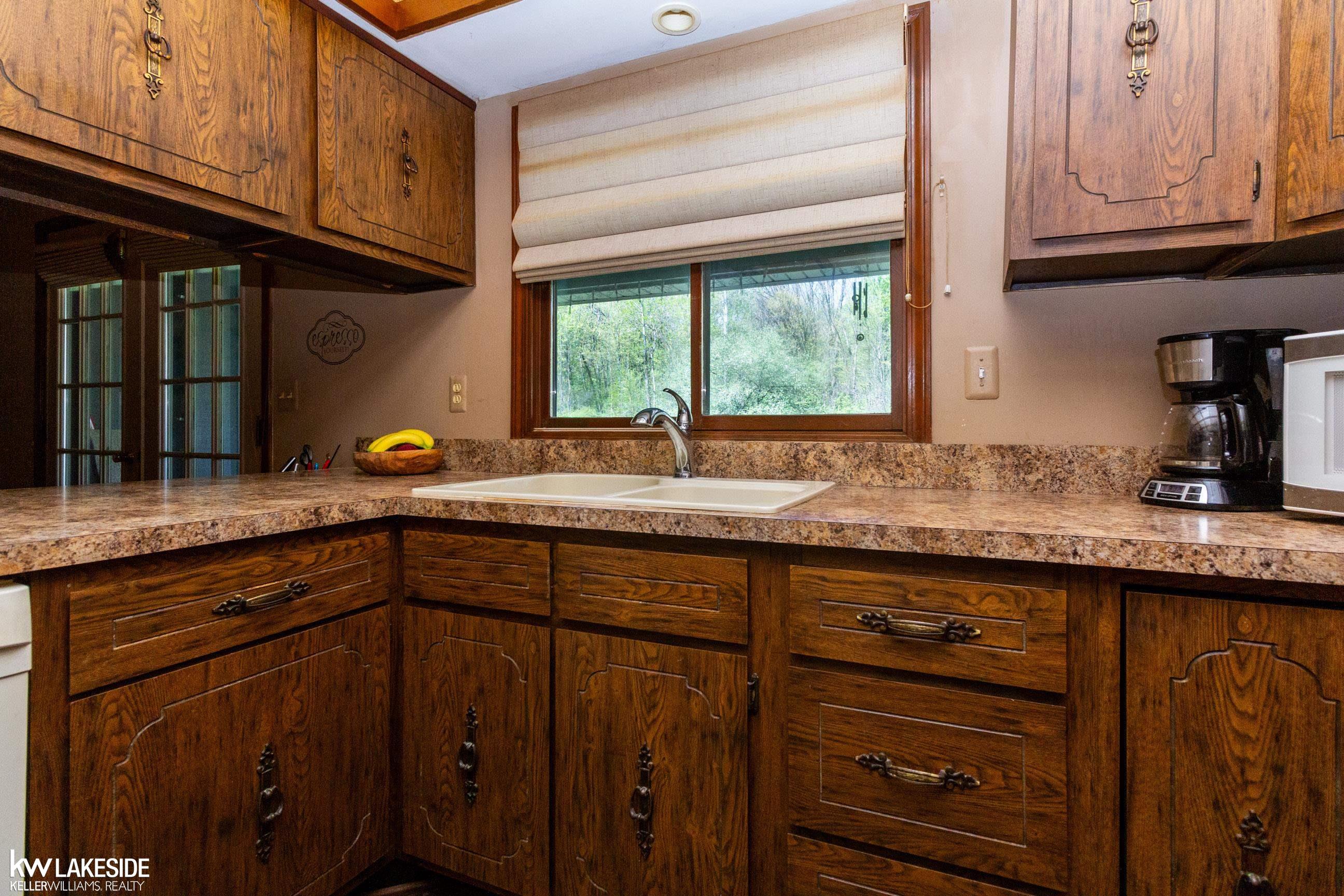 16044 Hough Road Allenton, MI 48002 - Photo 9 of 48 50157279-42612A3C-8DE4-414B-A09A-29553A3645F4.JPG