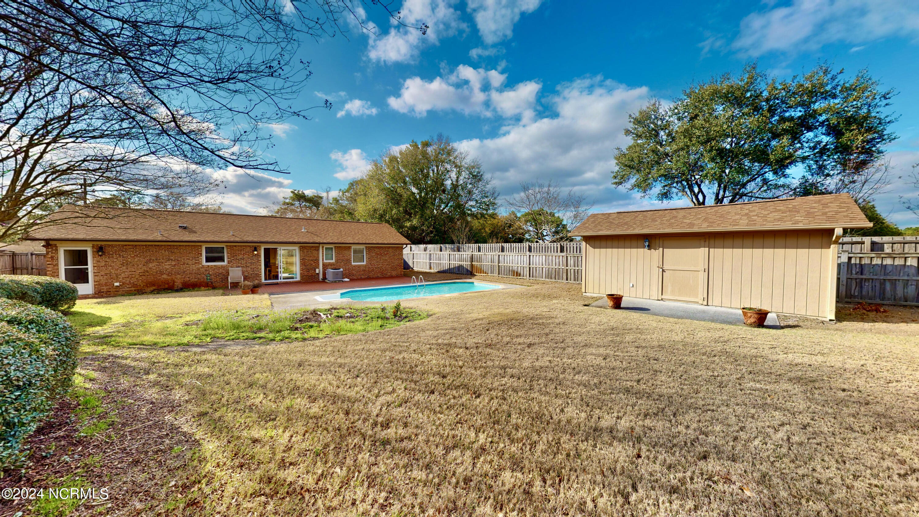 325 Redwood Road Wilmington, NC 28412 - Photo 15 of 23 325-Redwood-03072024_181515