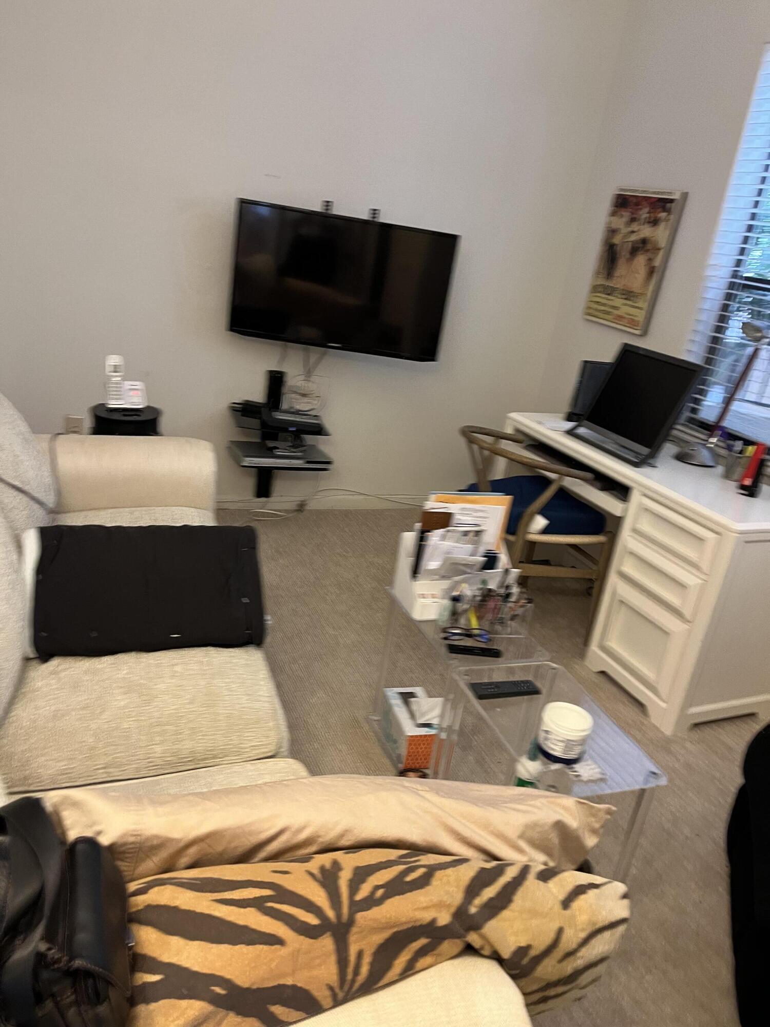 7472 La Paz Boulevard, Unit 205 Boca Raton, FL 33433 - Photo 13 of 14 2nd bedroom