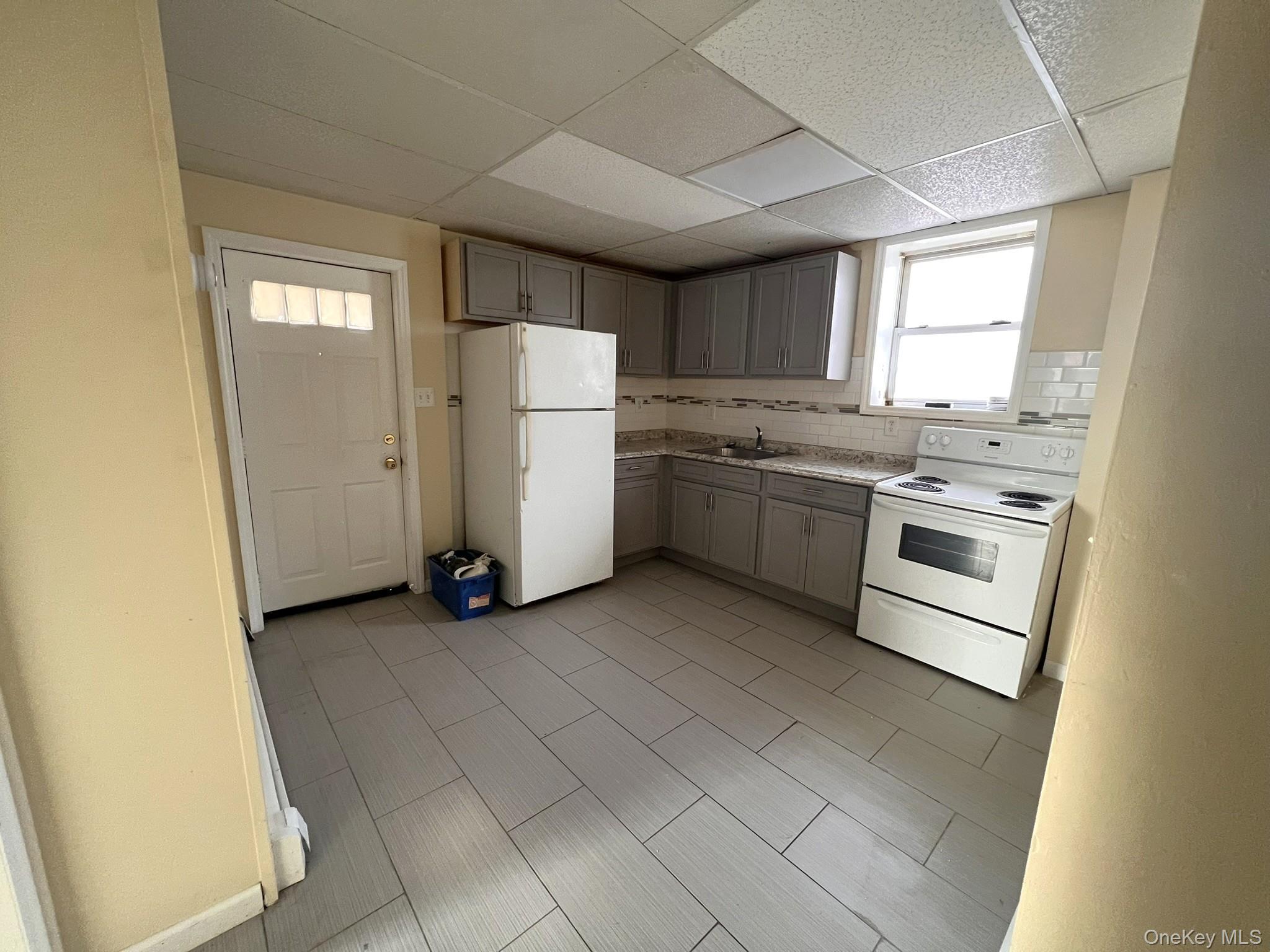 824 Main Street, Unit 2R Poughkeepsie, NY 12603 - Photo 2 of 8