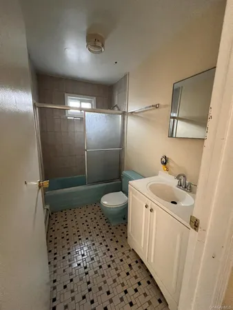 $1,450 | 824 Main Street, Unit 2R, Poughkeepsie, NY 12603