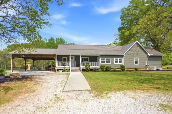 $739,900 | 199 Williams Farm Road, Westminster, SC 29693