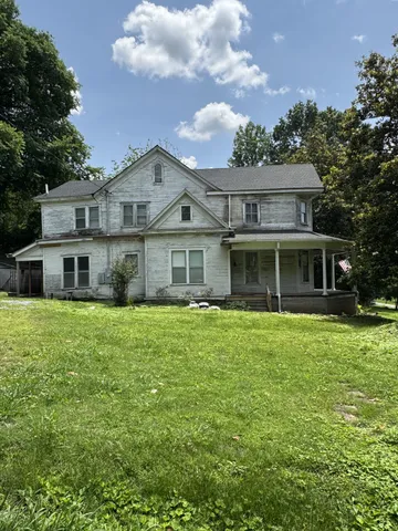 $229,900 | 403 Vine Street South, Wartrace, TN 37183