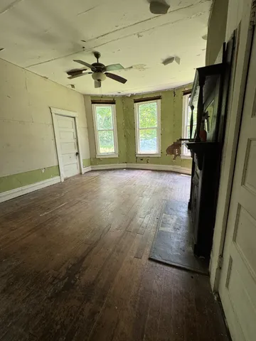 $229,900 | 403 Vine Street South, Wartrace, TN 37183