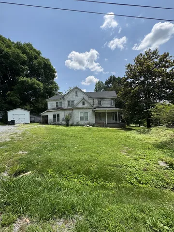 $229,900 | 403 Vine Street South, Wartrace, TN 37183