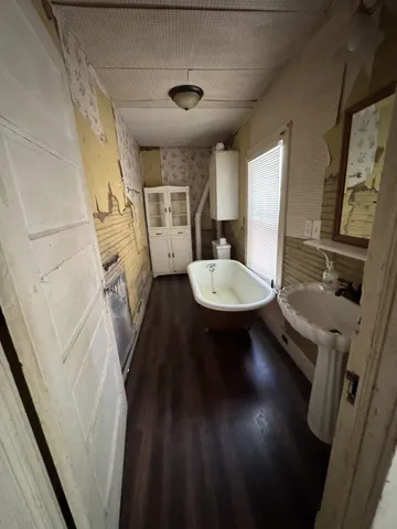 $229,900 | 403 Vine Street South, Wartrace, TN 37183