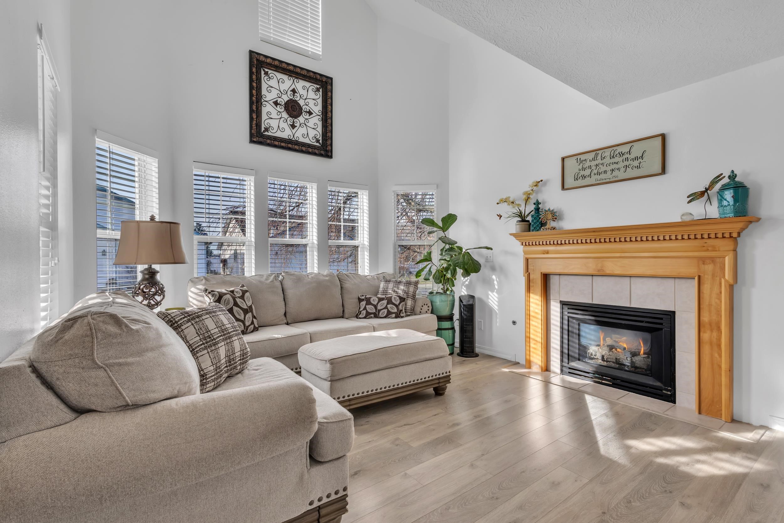 1515 South Avalon Lane Spokane Valley, WA 99216 - Photo 5 of 49