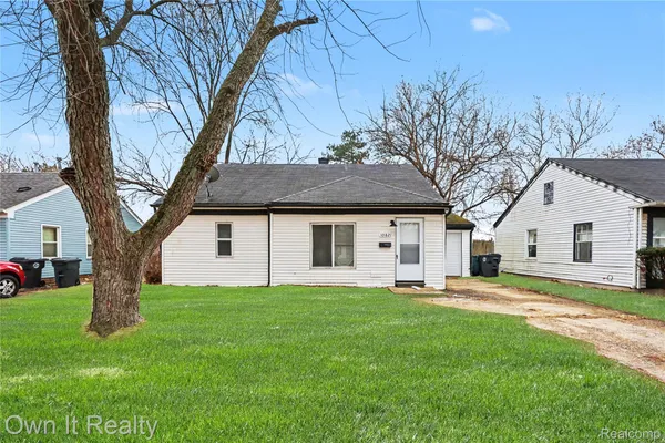 $139,900 | 10821 Albany Street, Oak Park, MI 48237