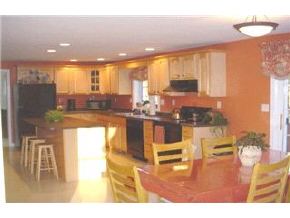 11 Westfall Road Pelham, NH 03076 - Photo 3 of 9