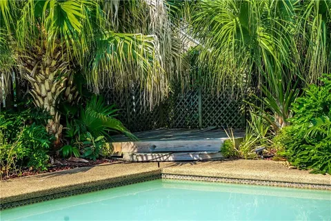 $435,000 | 641 Petit Berdot Drive, Kenner, LA 70065