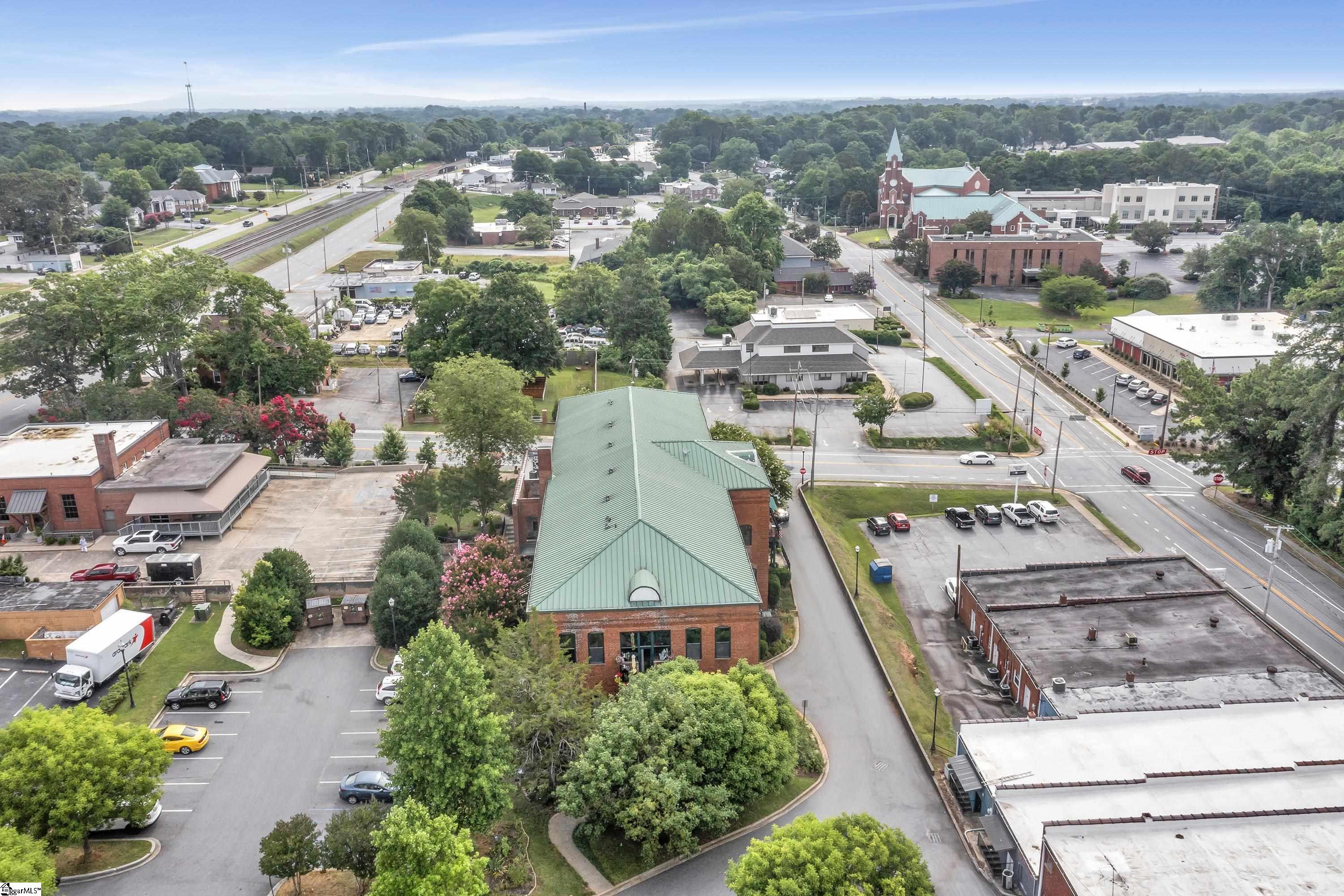 102 Russell Street, Unit 206 Easley, SC 29640 - Photo 2 of 33