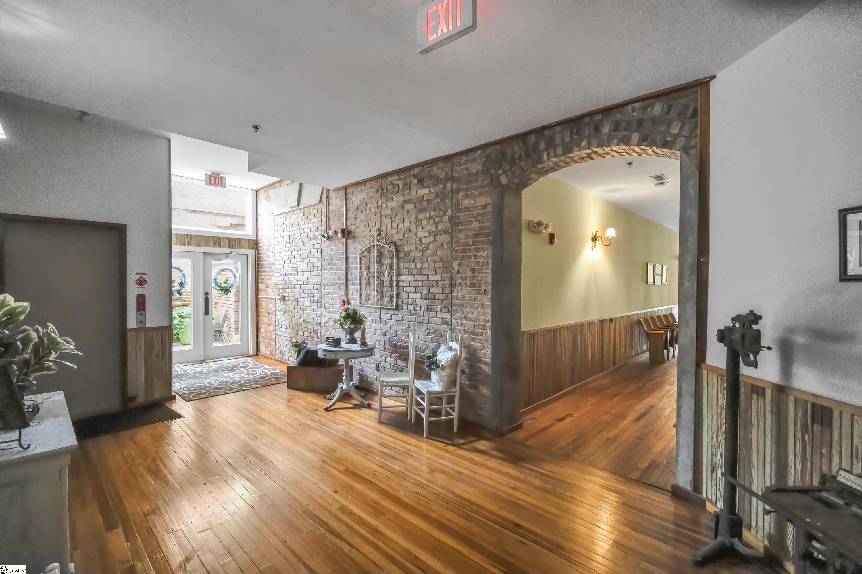 102 Russell Street, Unit 206 Easley, SC 29640 - Photo 27 of 33