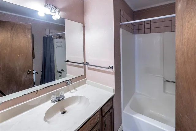 $230,000 | 210 Church Street, Lockport, LA 70374