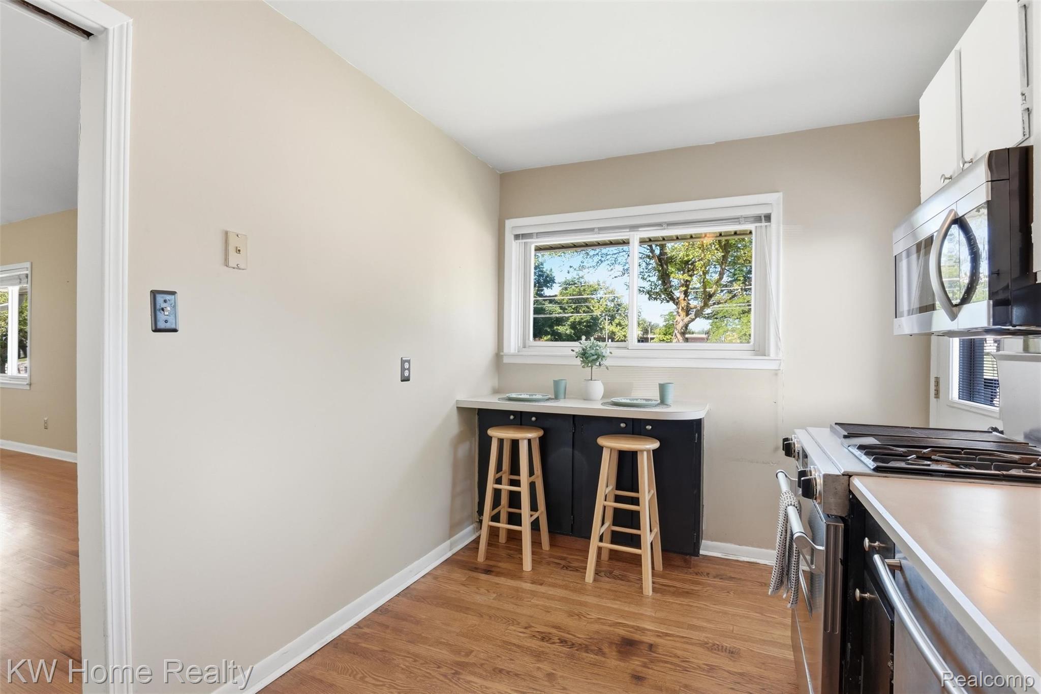 23664 Power Road Farmington, MI 48336 - Photo 13 of 61 15-DSC06579.jpg