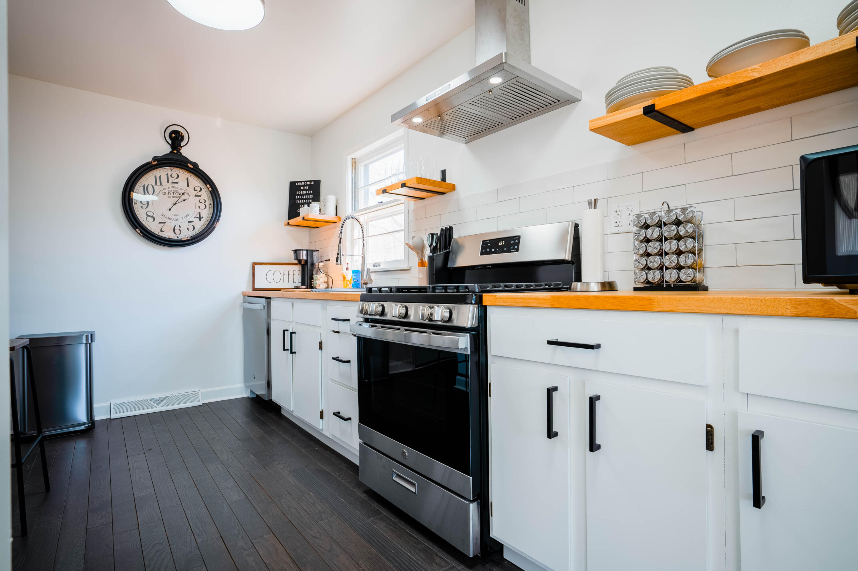 707 North Ernest Street Griffith, IN 46319 - Photo 28 of 34 3000x1998