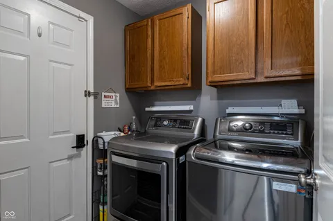 $275,000 | 9526 Settlement Drive West, Indianapolis, IN 46250