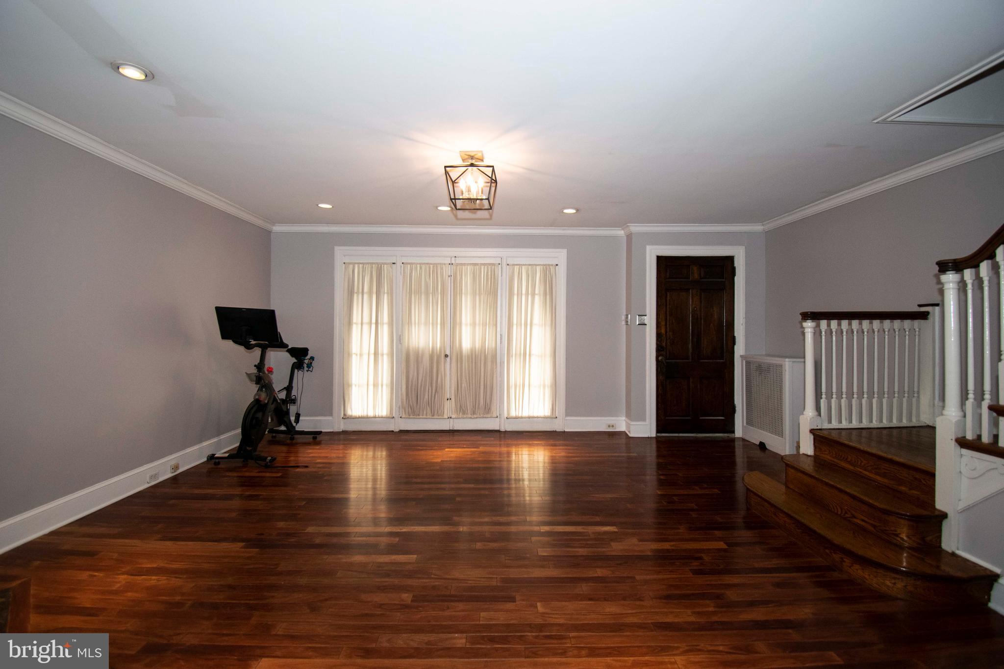 6449 Morris Park Road Philadelphia, PA 19151 - Photo 10 of 28 Gallery Image 10