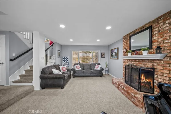 $840,000 | 16503 Fairglade Street, Canyon Country, CA 91387