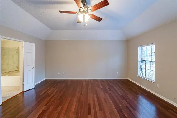 $3,200 | 75 Breezy Point Place, The Woodlands, TX 77381