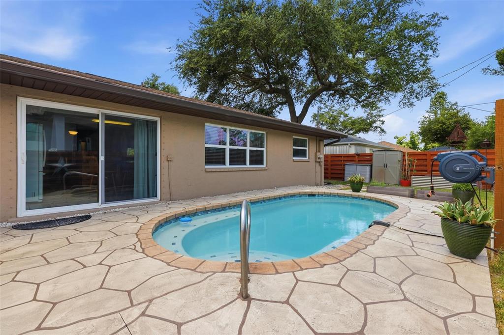 541 Morningside Road Venice, FL 34293 - Photo 4 of 37