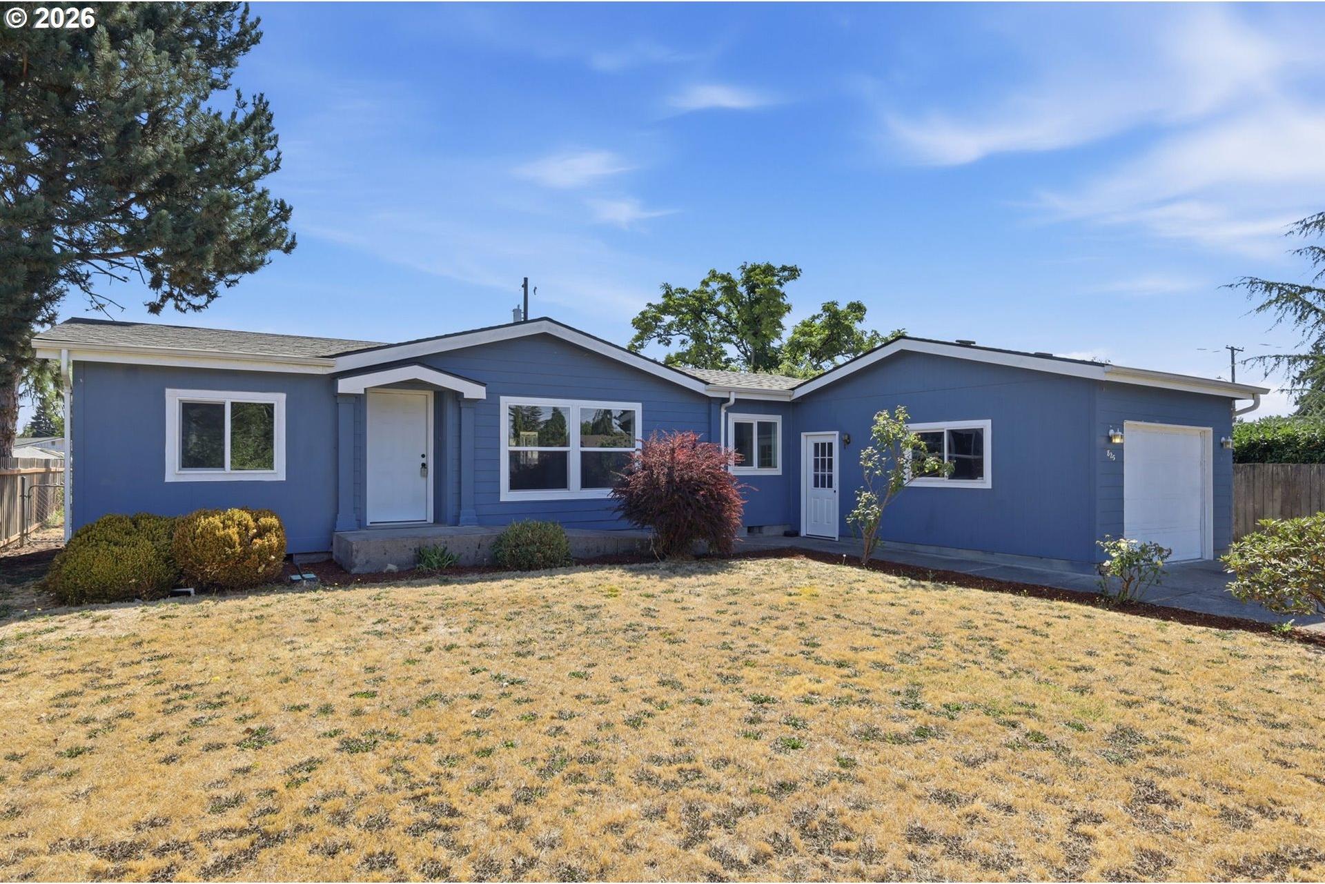 825 19th Street Springfield, OR 97477 - Photo 1 of 44 Gallery Image 1