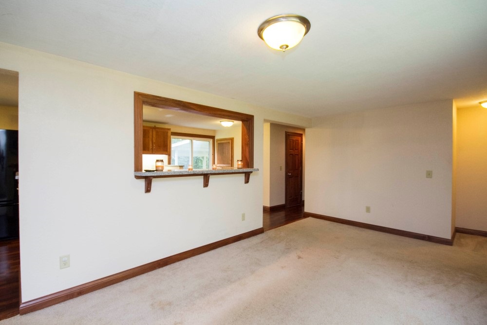 13106 Wappes Road Churubusco, IN 46723 - Photo 3 of 34