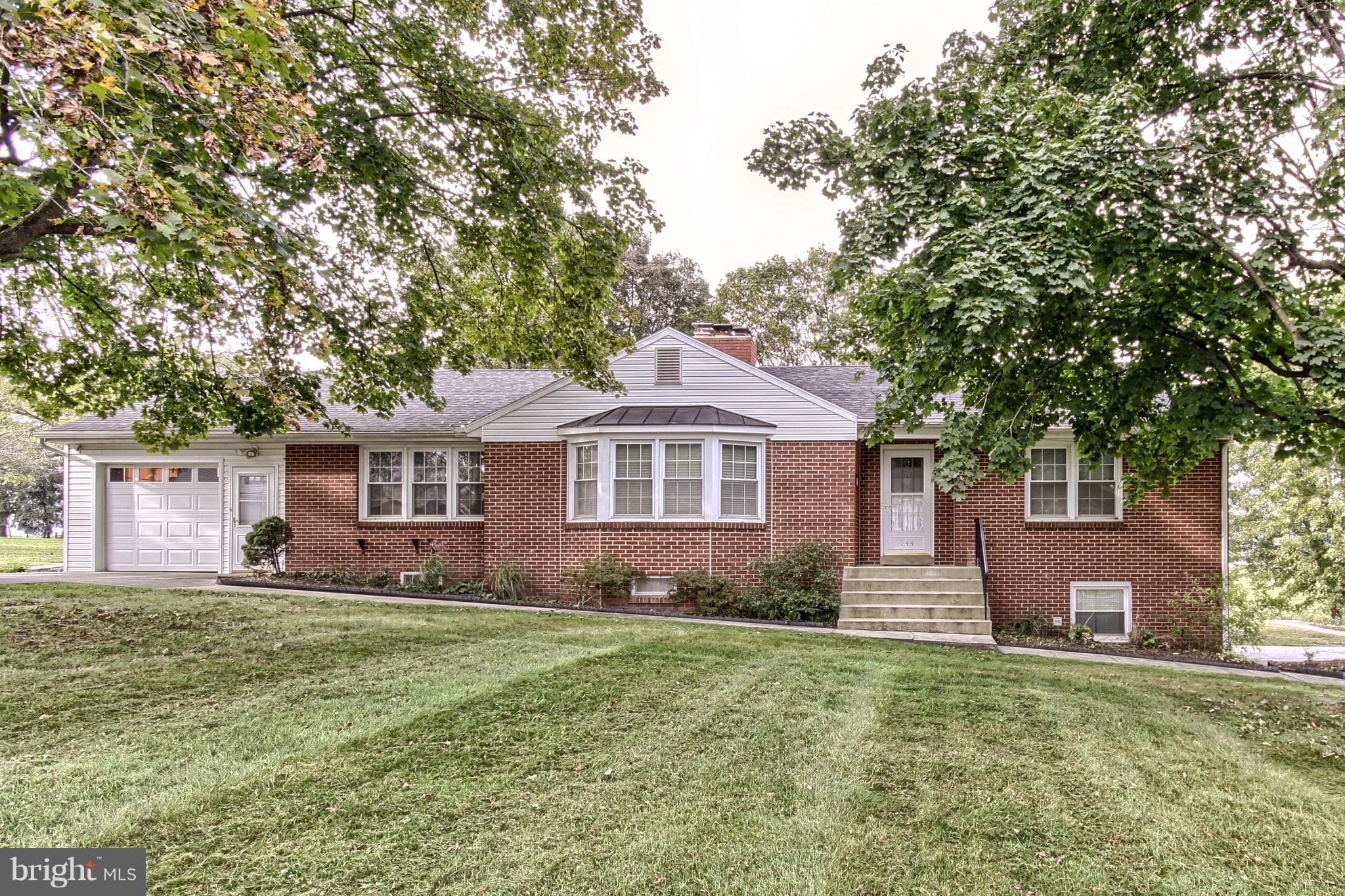 244 Ridge Hill Road Mechanicsburg, PA 17050 - Photo 1 of 63 Gallery Image 1
