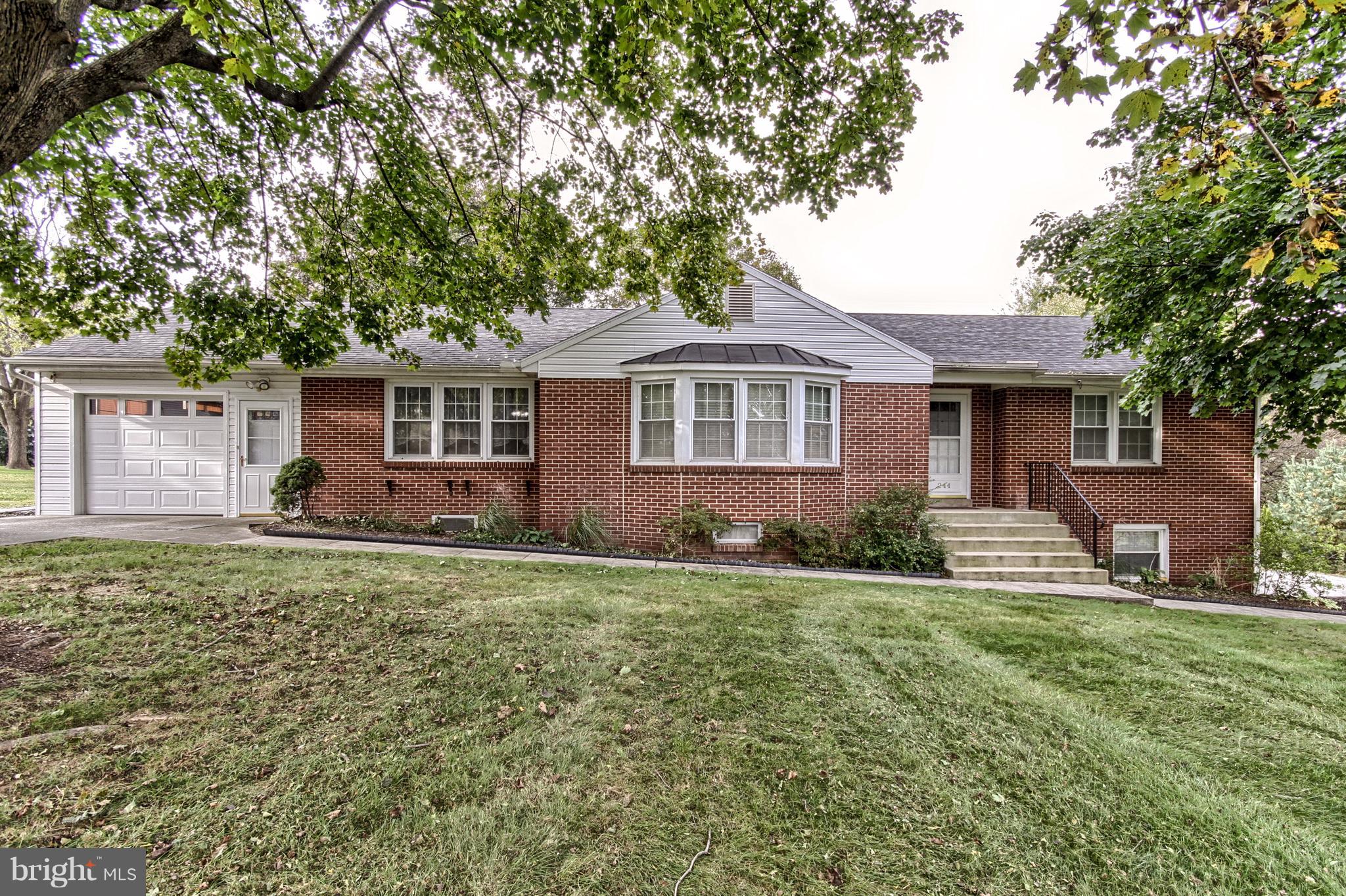 244 Ridge Hill Road Mechanicsburg, PA 17050 - Photo 6 of 63 Gallery Image 6