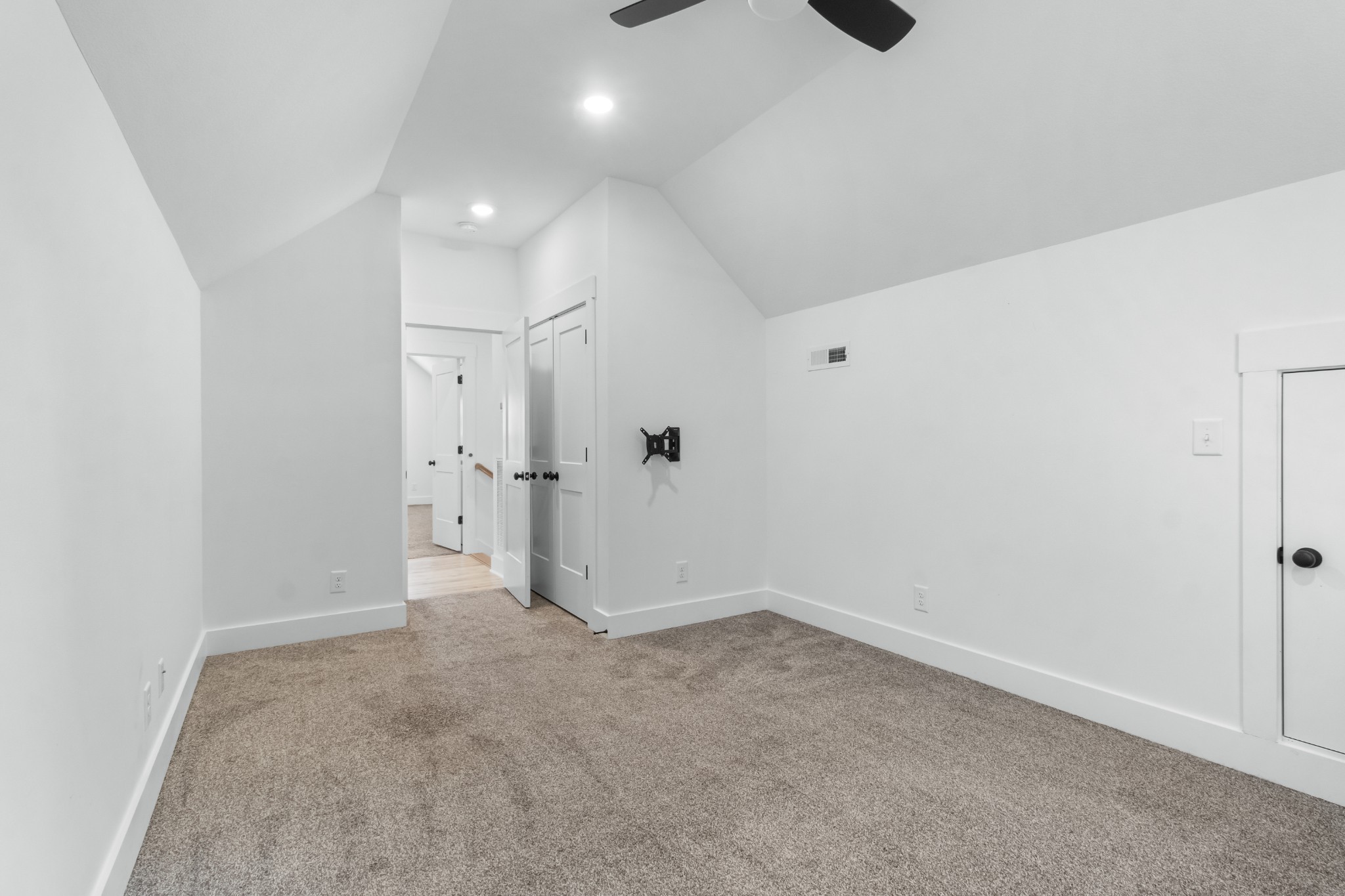 4700 Akin Road Cunningham, TN 37052 - Photo 24 of 36 a view of an empty room