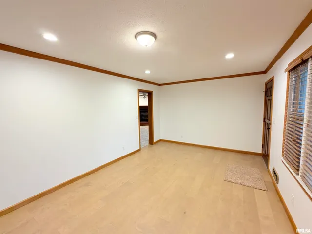 $200,000 | 3301 Stanton Street, Springfield, IL 62703