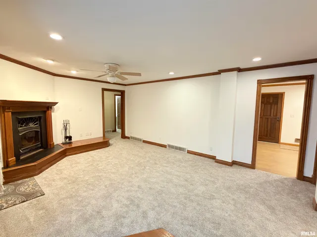 $200,000 | 3301 Stanton Street, Springfield, IL 62703