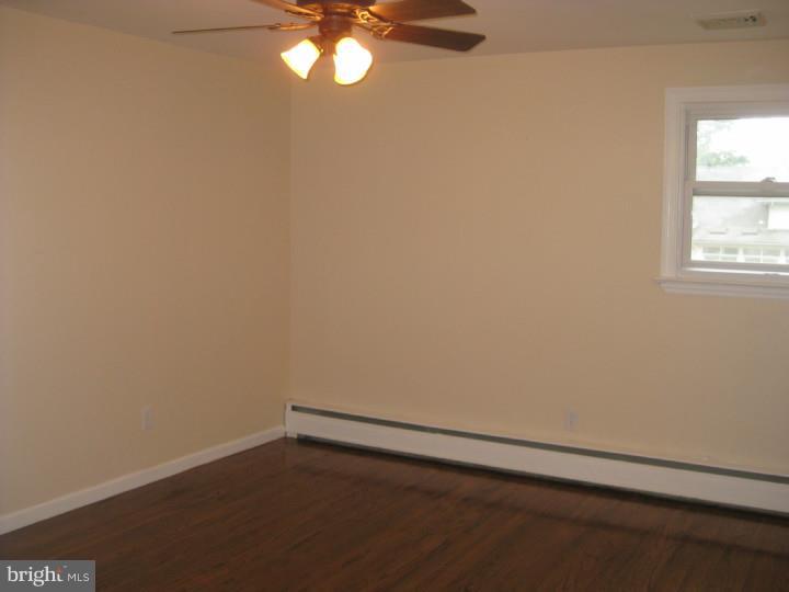 307 Parry Road Cinnaminson, NJ 08077 - Photo 14 of 25 Master Bedroom