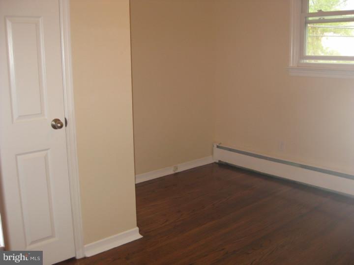 307 Parry Road Cinnaminson, NJ 08077 - Photo 18 of 25 Bedroom 3