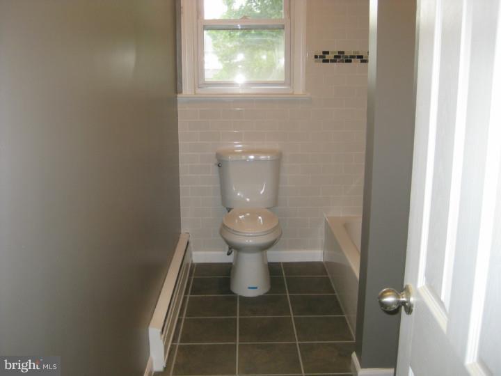 307 Parry Road Cinnaminson, NJ 08077 - Photo 22 of 25 Bathroom
