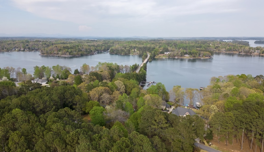 108 Emerald Pointe Drive Seneca, SC 29672 - Photo 2 of 47