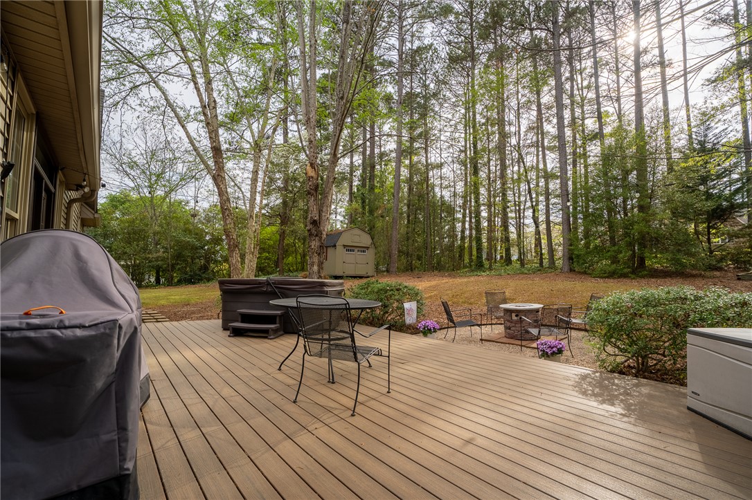 108 Emerald Pointe Drive Seneca, SC 29672 - Photo 39 of 47